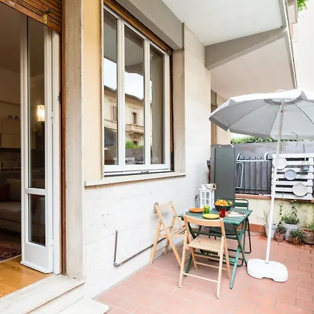 Piazza Oberdan Patio Apartment Florence Exterior photo